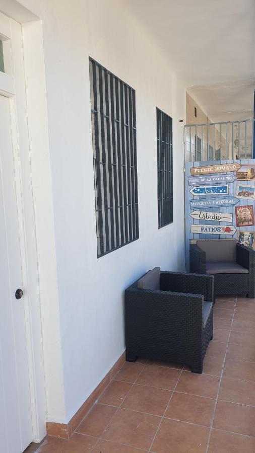 Apartamentos En Cordoba, Puente Romano Y Torre Calahorra Exterior foto